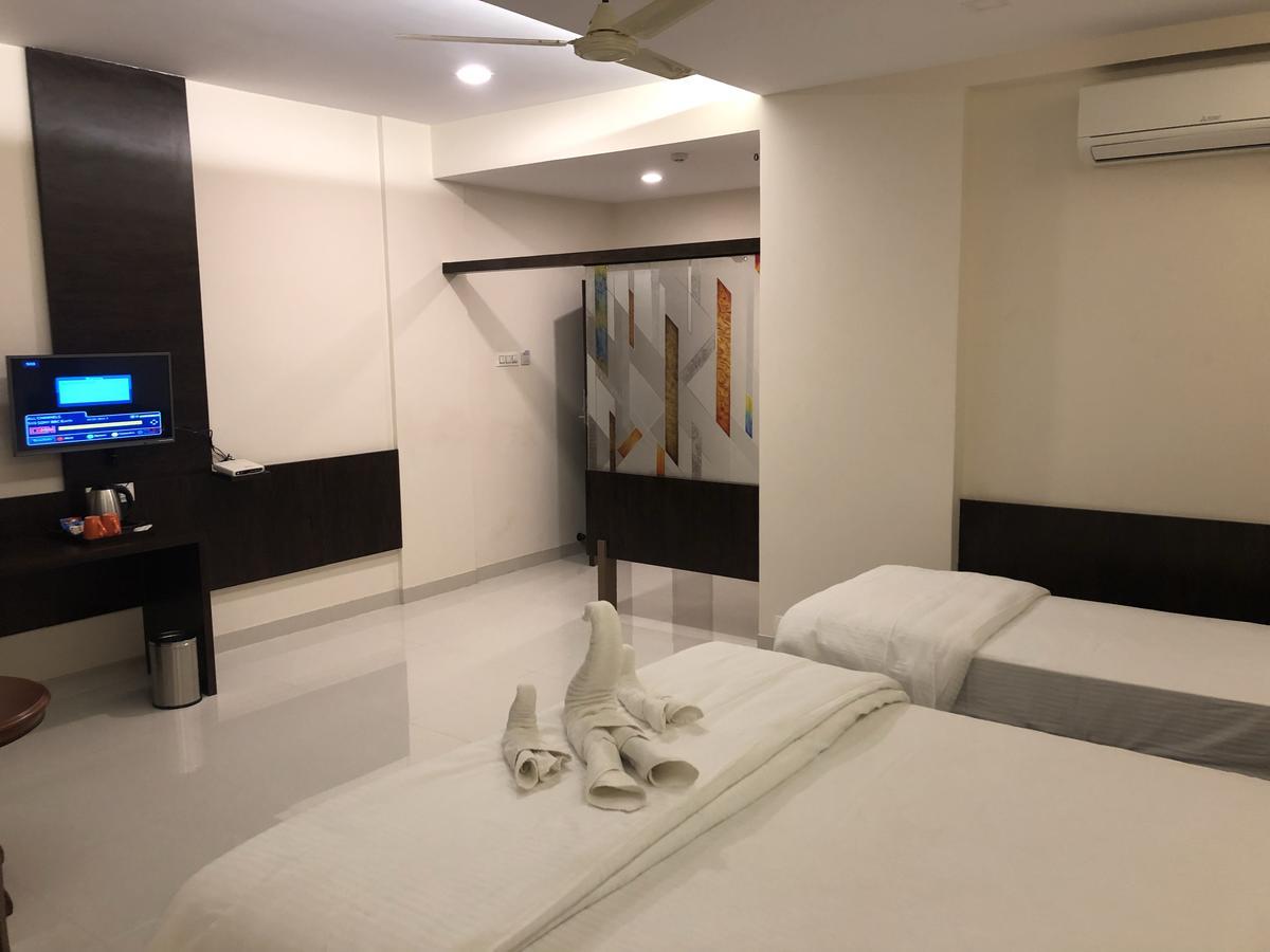 Bijāpur Kyriad Hotel Vijayapura By Othpl מראה חיצוני תמונה