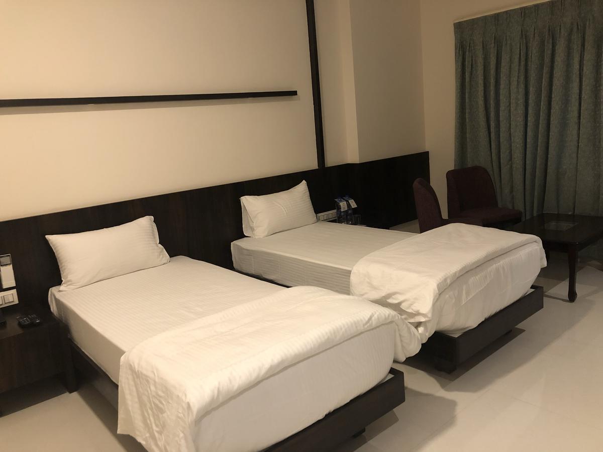 Bijāpur Kyriad Hotel Vijayapura By Othpl מראה חיצוני תמונה