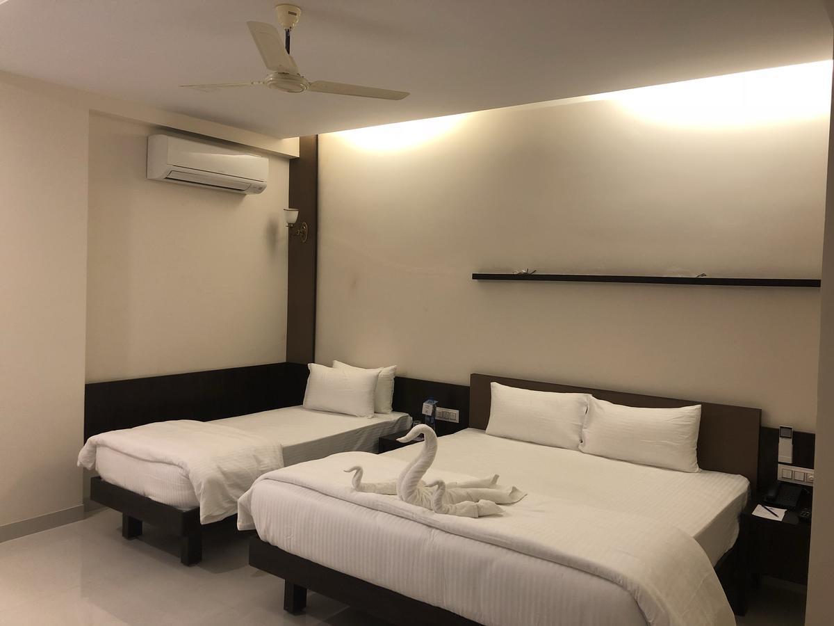 Bijāpur Kyriad Hotel Vijayapura By Othpl מראה חיצוני תמונה